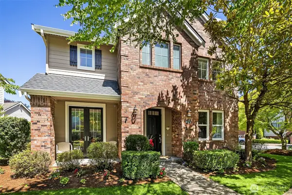 1714 11th Avenue Ne, Issaquah, WA 98029