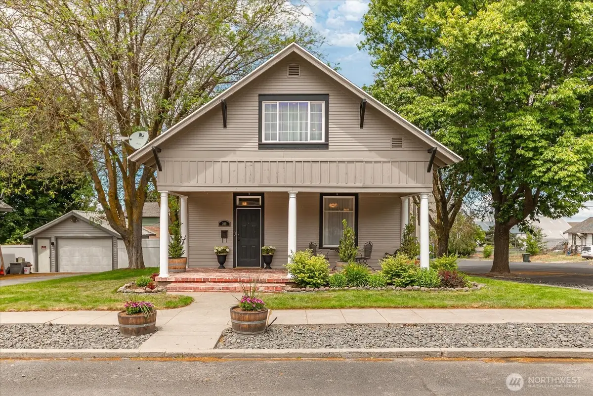 209 E 3rd Avenue, Ritzville, WA 99169 - #1