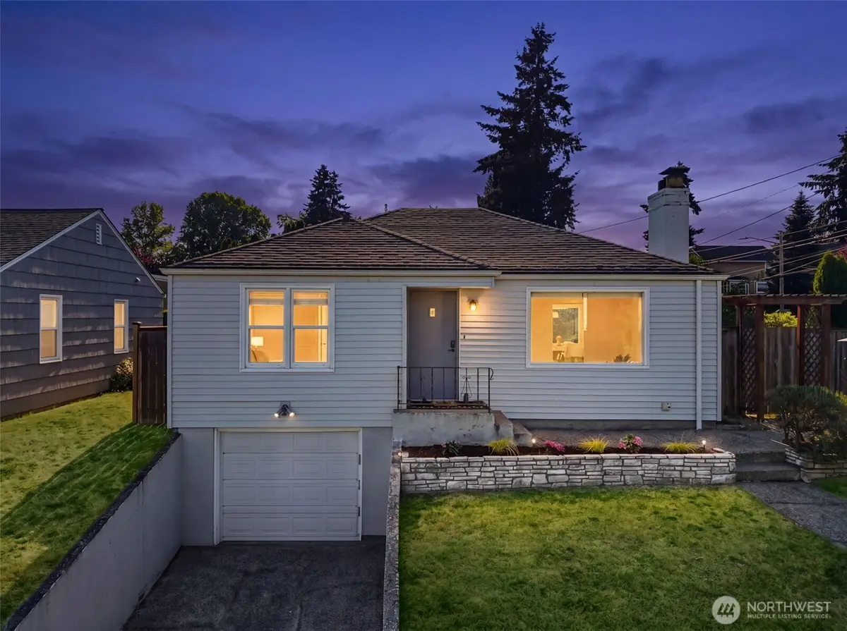 8257 Interlake Avenue N, Seattle, WA 98103 - #1