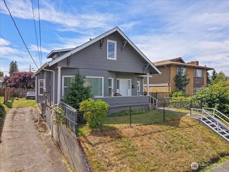 1314 S Cushman Avenue, Tacoma, WA 98405 - #3
