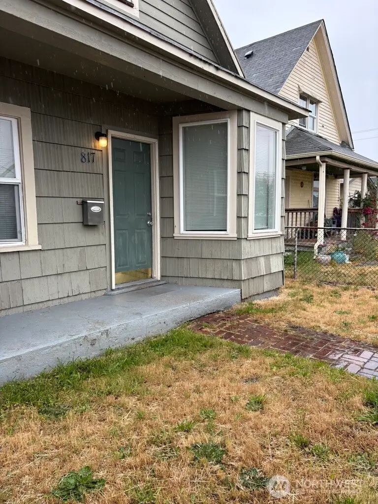 817 E 35th Street, Tacoma, WA 98404 - #3