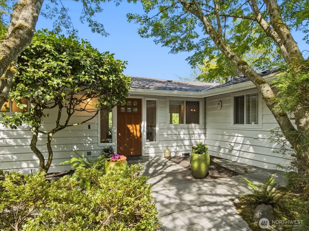 12428 68th Avenue Ne, Kirkland, WA 98034 - #1