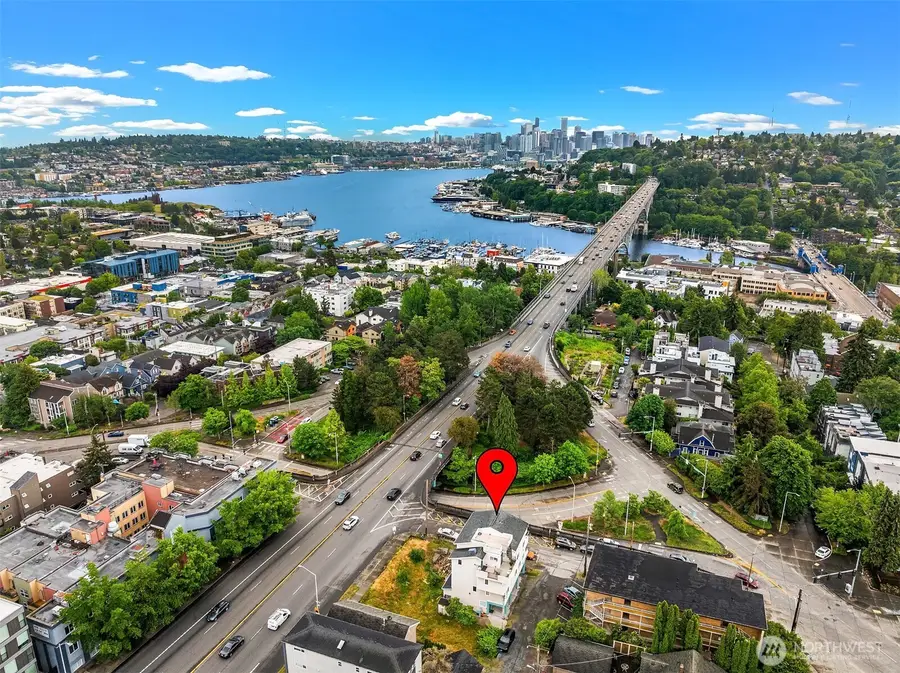 816 N 38th Street, Seattle, WA 98103 - #2