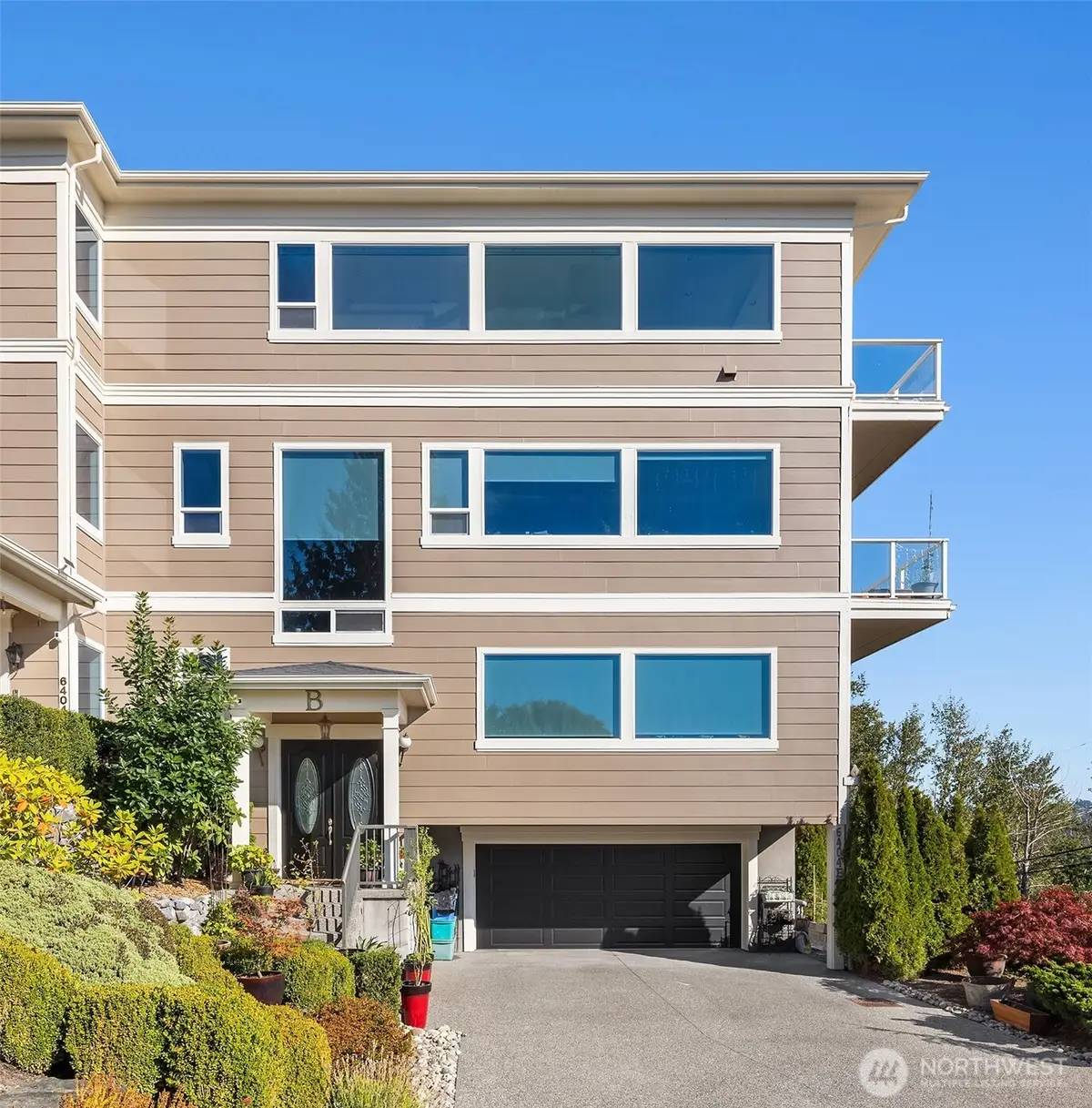 6404 NE 181st Street #B, Kenmore, WA 98028 - #1