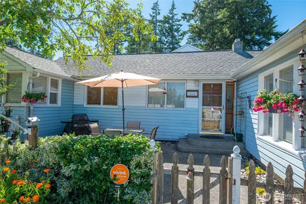 685 NE Regatta Street, Oak Harbor, WA 98277