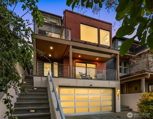 2619 Warren Avenue N, Seattle, WA 98109