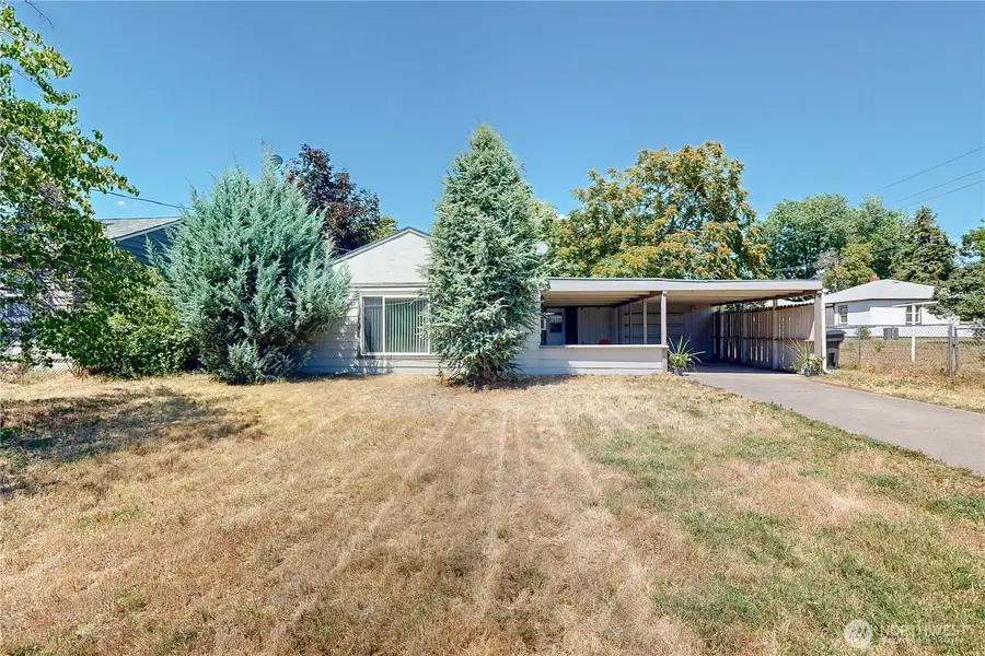 735 NE Spitzenburg Street, College Place, WA 99324 - #2