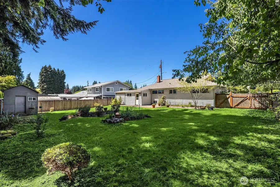 4009 NE 23rd Pl, Renton, WA 98056 - #3