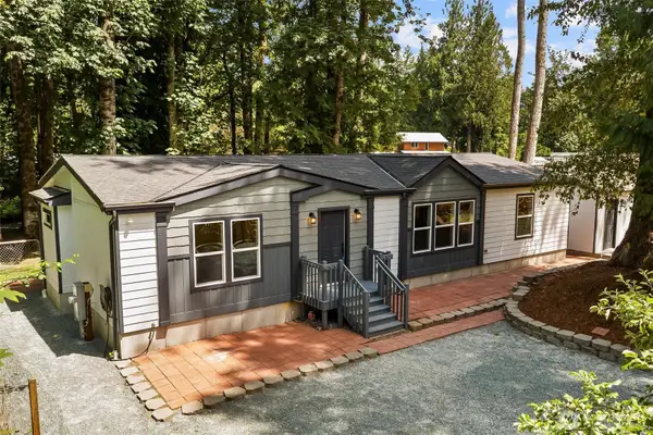 41675 S Shore Dr, Concrete, WA 98237