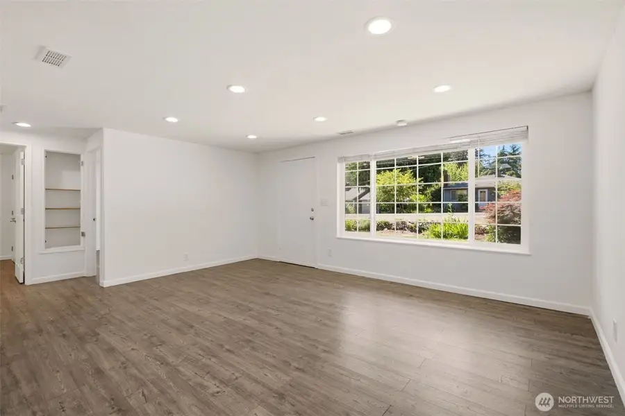 15520 32nd Avenue Ne, Shoreline, WA 98155 - #2