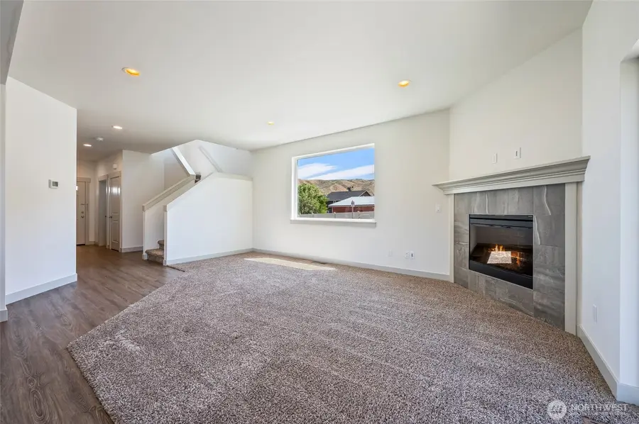 624 Craig Avenue, Wenatchee, WA 98801 - #2