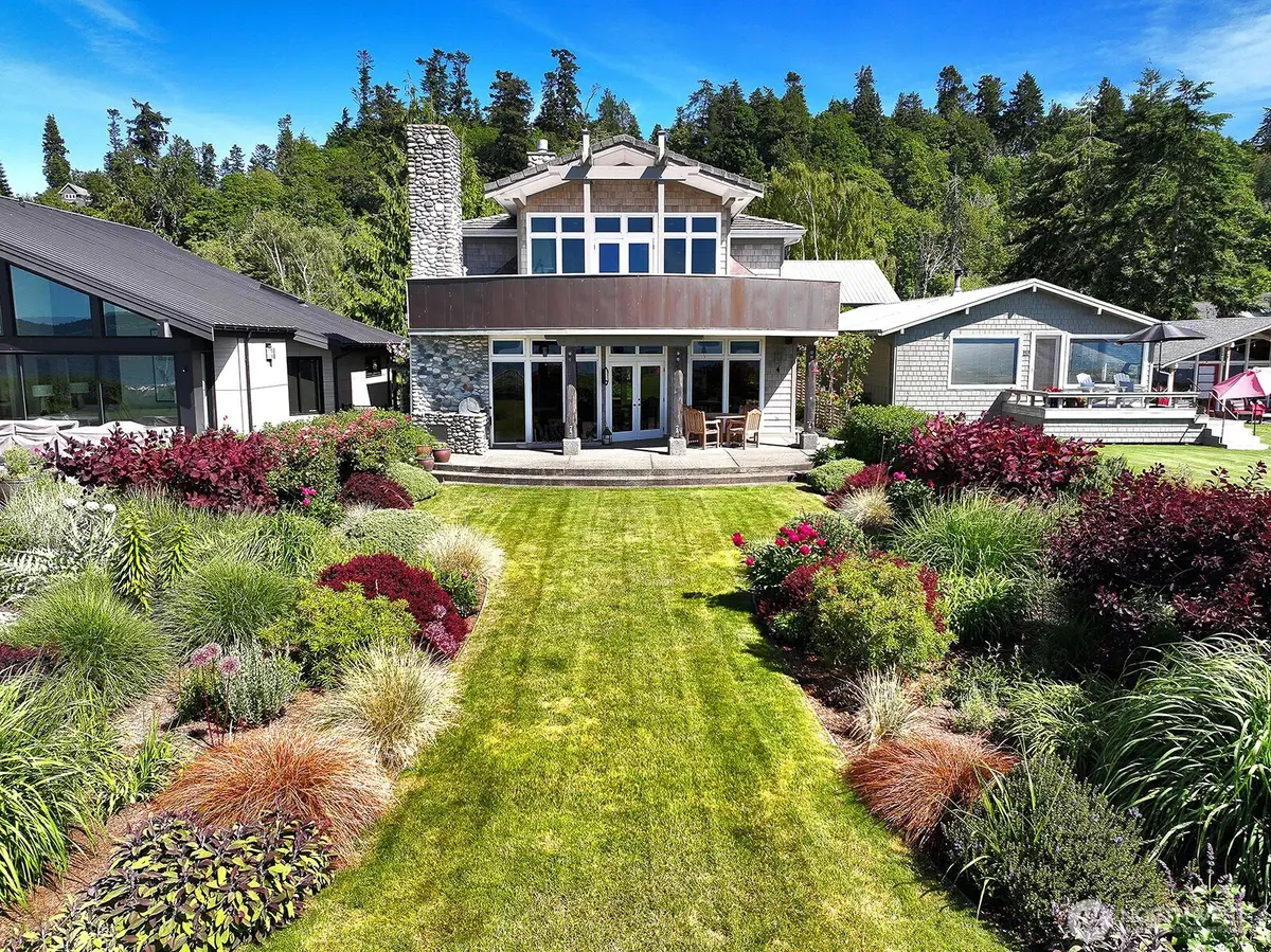 7532 Maxwelton Beach Lane, Clinton, WA 98236 - #1