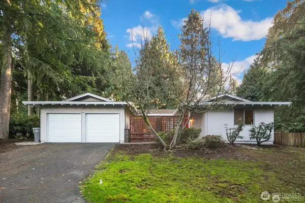 12421 NE 65th Place, Kirkland, WA 98033