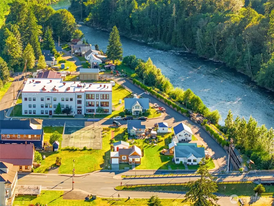 115 5th Street N, Skykomish, WA 98288 - #2