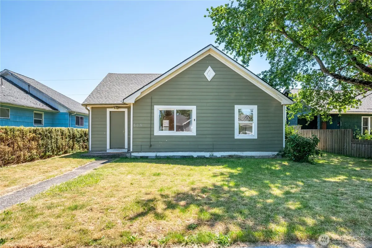 608 16th Avenue, Longview, WA 98632 - #1