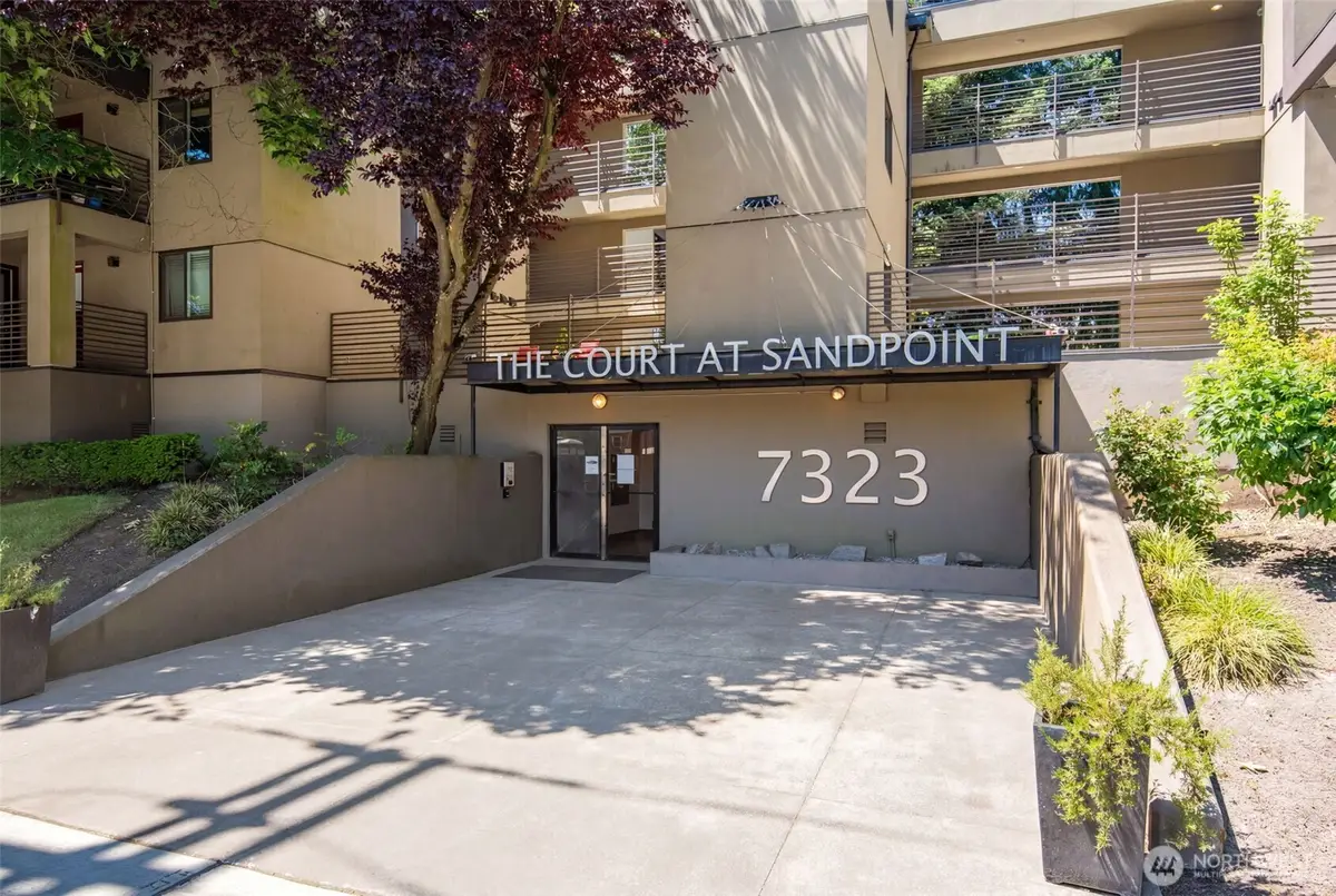 7323 NE Sand Point Way #111, Seattle, WA 98115 - #1