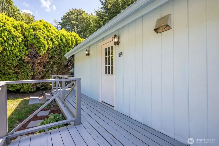 402 Bates Road, Kelso, WA 98626 - #3