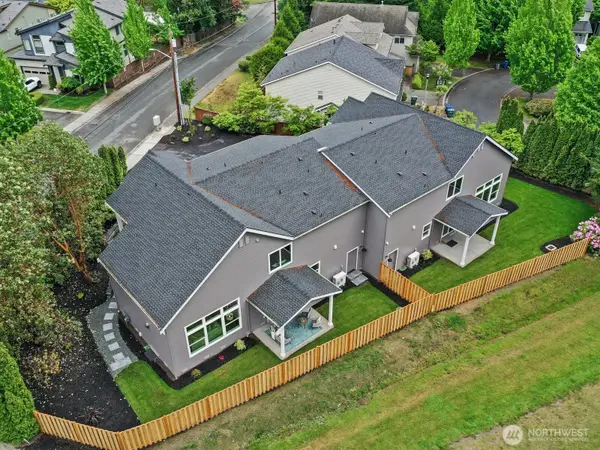 9207 NE 175th Street #A, Bothell, WA 98011