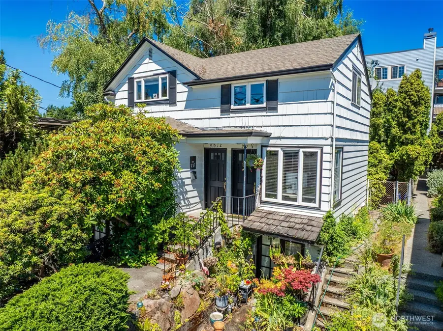 910 E Prospect Street, Seattle, WA 98102 - #3