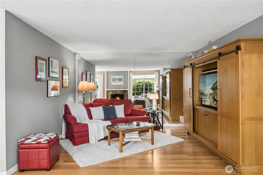 8650 Onyx Drive Sw #F, Lakewood, WA 98498 - #3