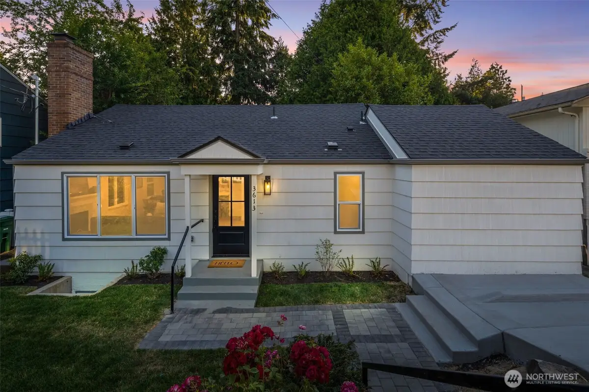 3613 40th Avenue W, Seattle, WA 98199 - #1