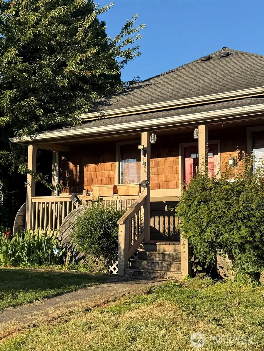 2505 Harrison Avenue, Everett, WA 98201 - #2