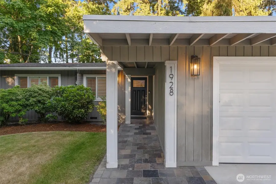 1928 109th Avenue Se, Bellevue, WA 98004 - #2