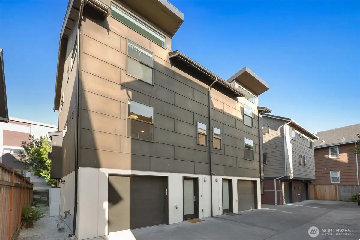 1508 44th Avenue Sw #A, Seattle, WA 98116 - #1