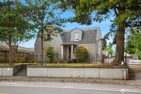 1215 Madison Street, Everett, WA 98203