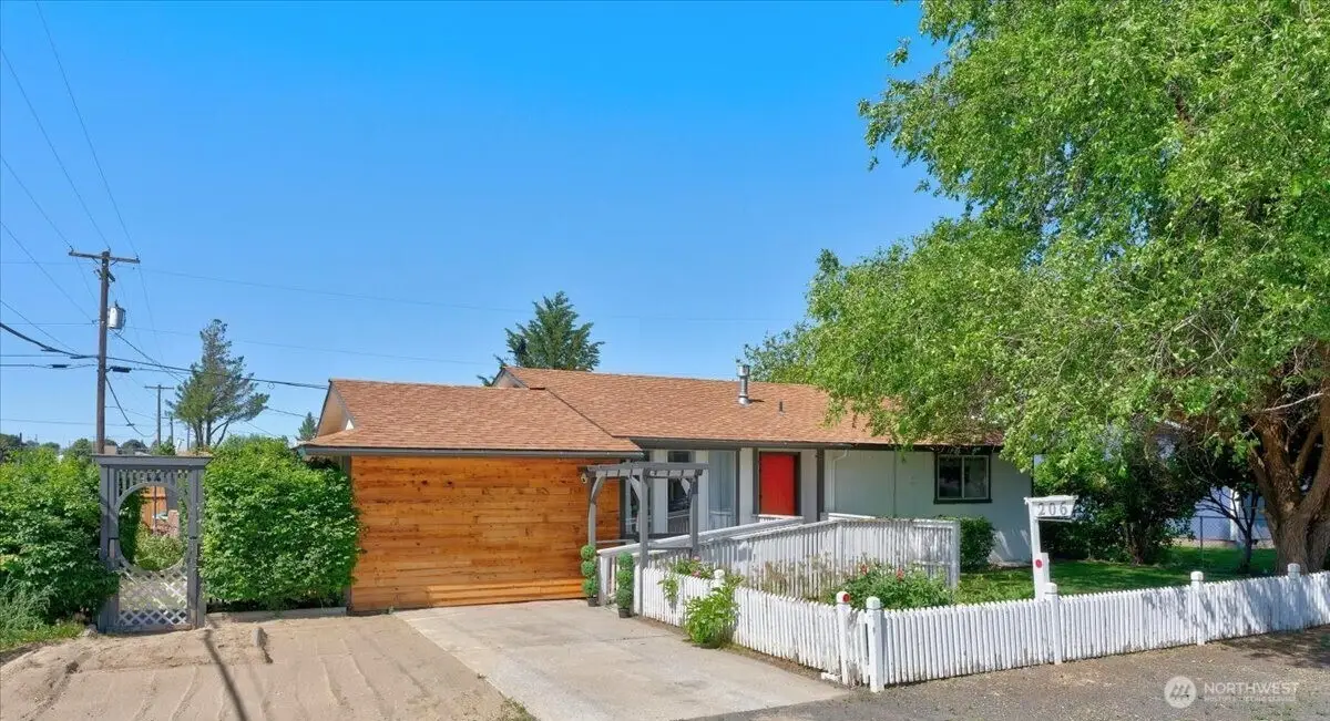 206 Maxwell Street, Davenport, WA 99122 - #1