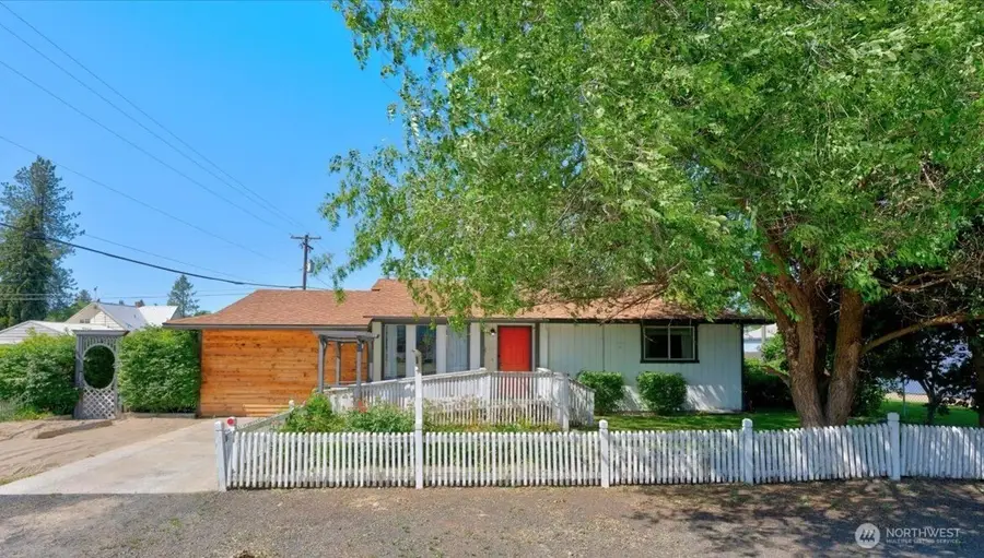 206 Maxwell Street, Davenport, WA 99122 - #2