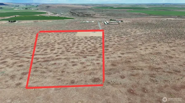 21340 Adrian Road Ne, Soap Lake, WA 98851