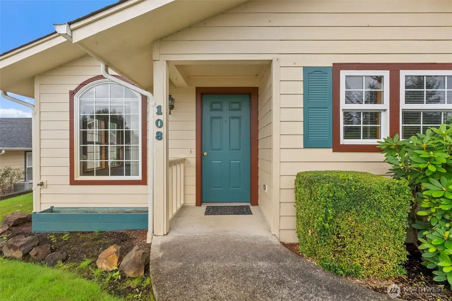 108 Carl Sandburg Drive, Centralia, WA 98531 - #3
