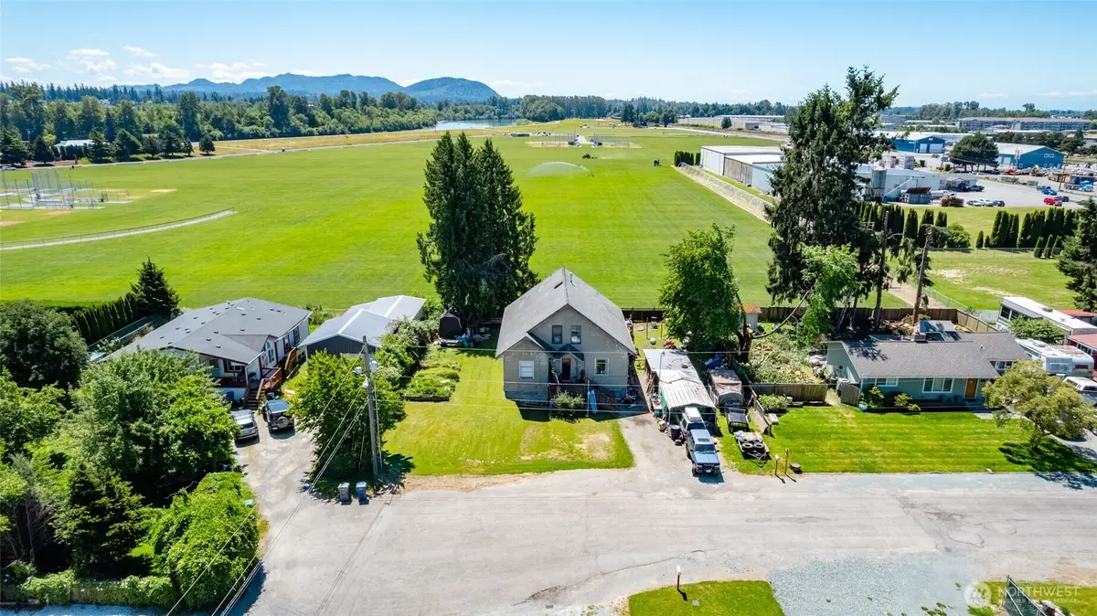 810 Cul De Sac Avenue, Burlington, WA 98233 - #1