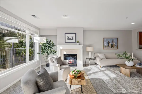 225 4th Avenue #A304, Kirkland, WA 98033