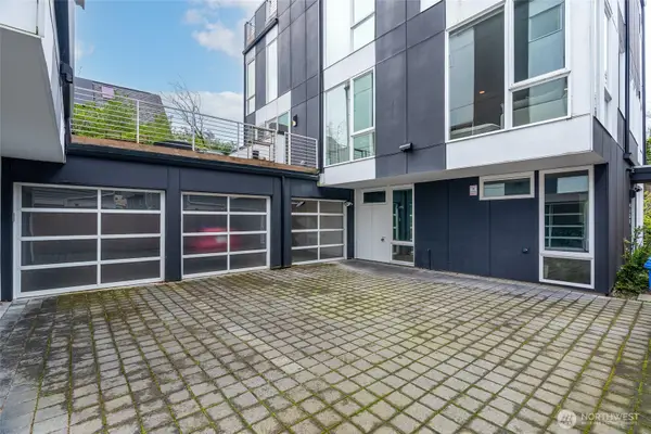 612 N 45th Street #C, Seattle, WA 98103