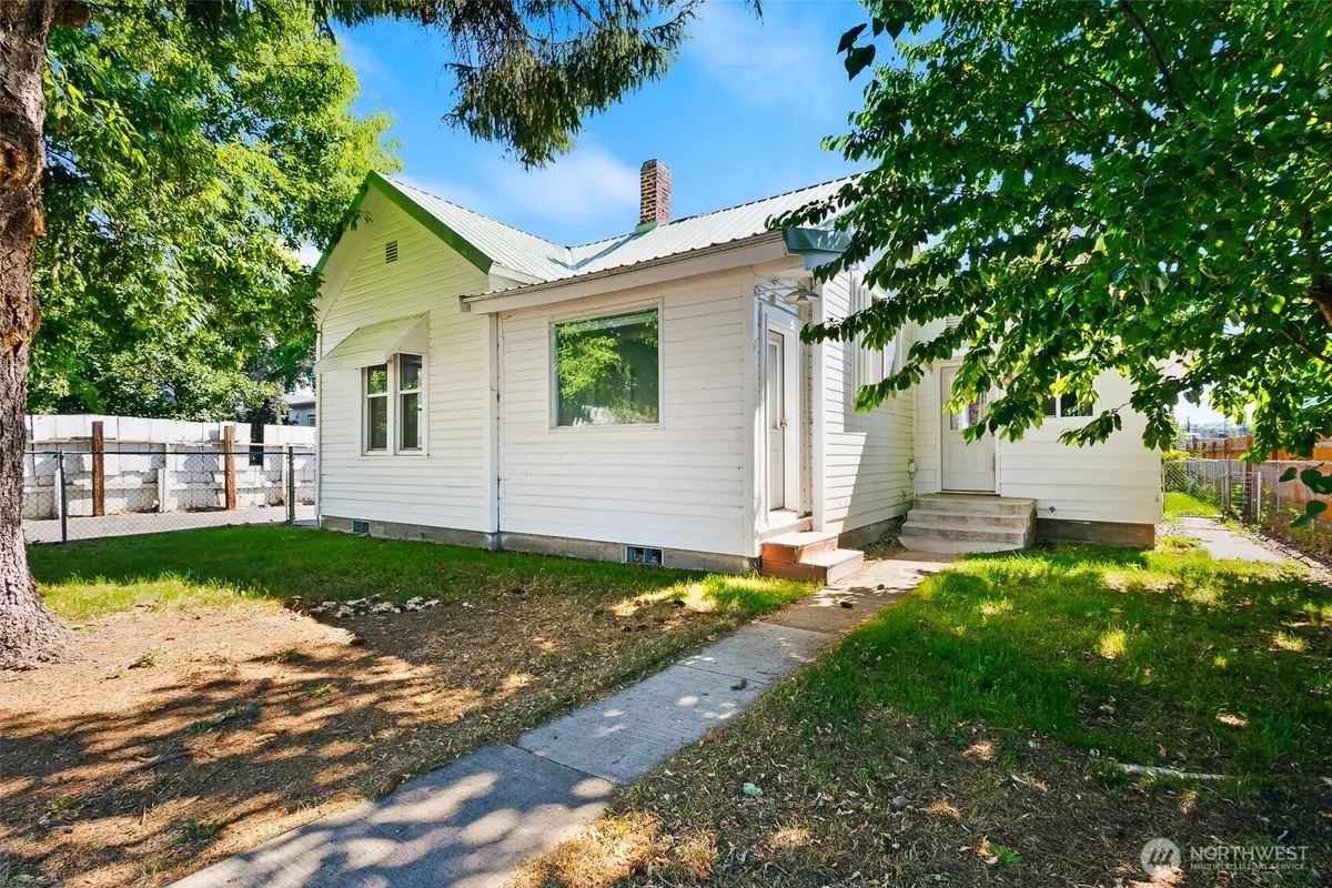 604 N Pacific Street, Ellensburg, WA 98926 - #1