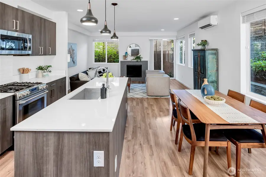 4024 Martin Luther King Jr Way S #B, Seattle, WA 98108 - #2