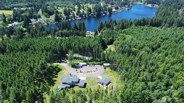 7233 184th Street Nw, Stanwood, WA 98292