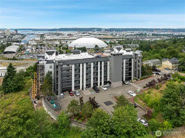 320 E 32nd Street #103, Tacoma, WA 98404
