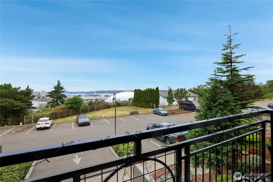 320 E 32nd Street #103, Tacoma, WA 98404 - #3