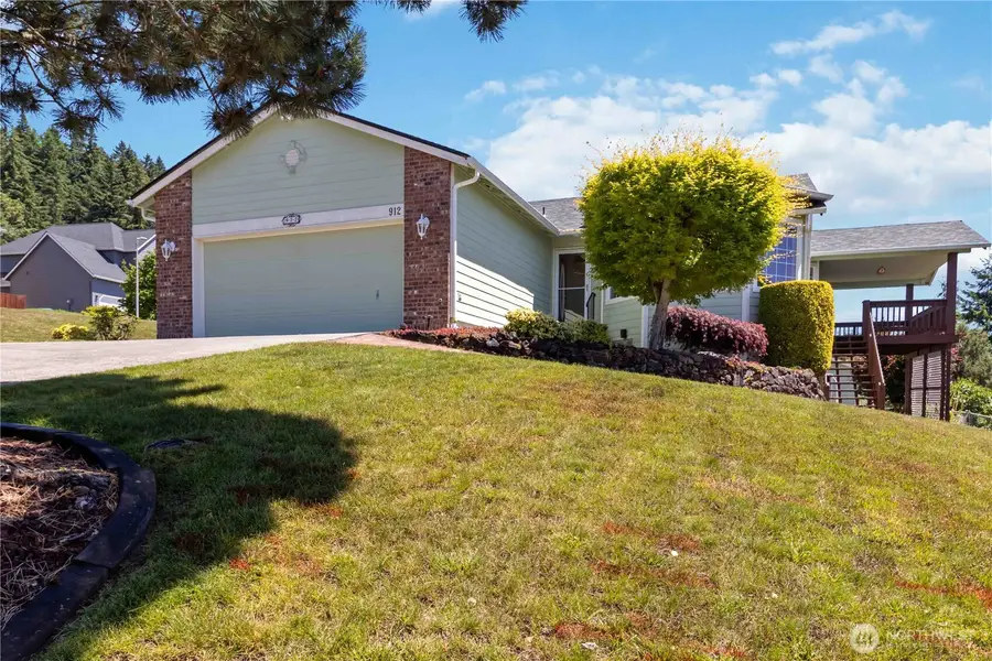 912 Edinburgh Court, Kelso, WA 98626 - #3