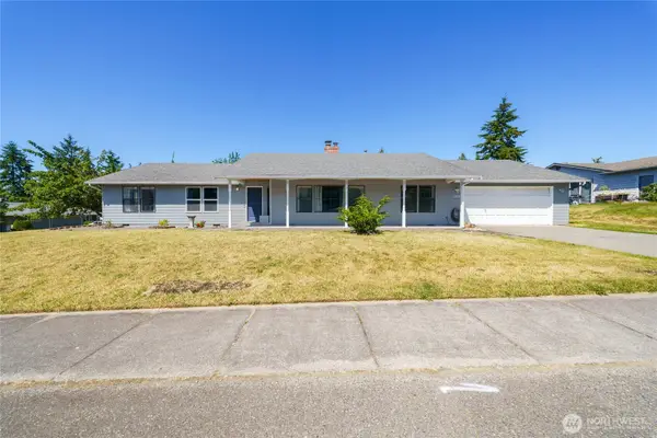 1225 SW Barrington Drive, Oak Harbor, WA 98277