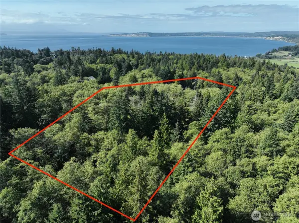 0 Leroy Circle, Clinton, WA 98236