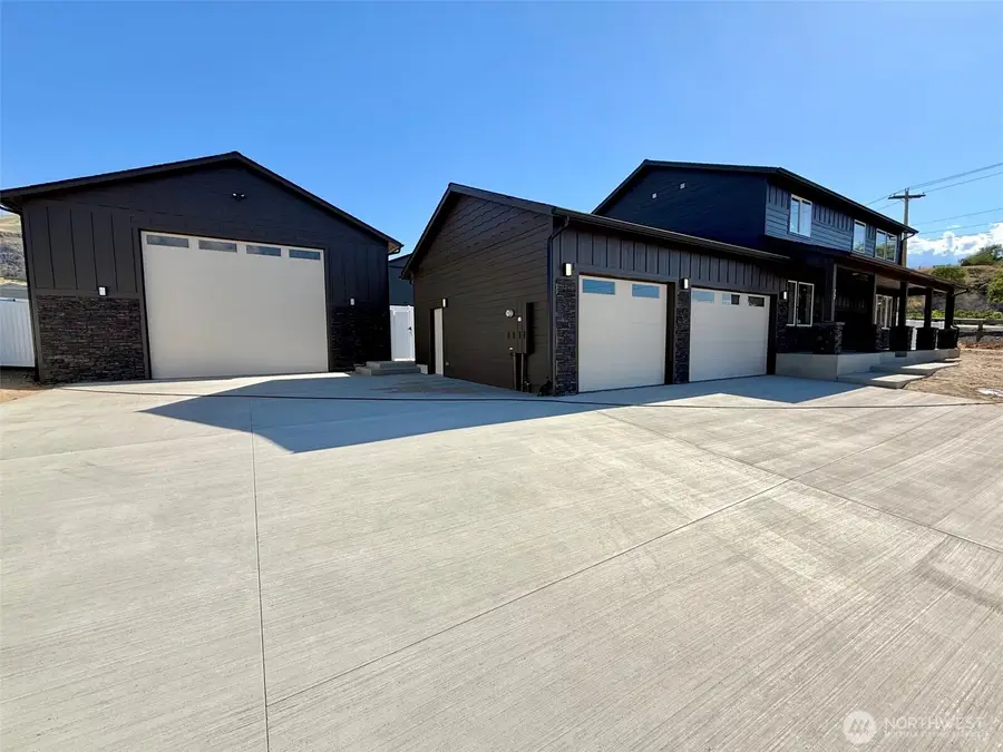 22 Benjamin Place, Malaga, WA 98828 - #3