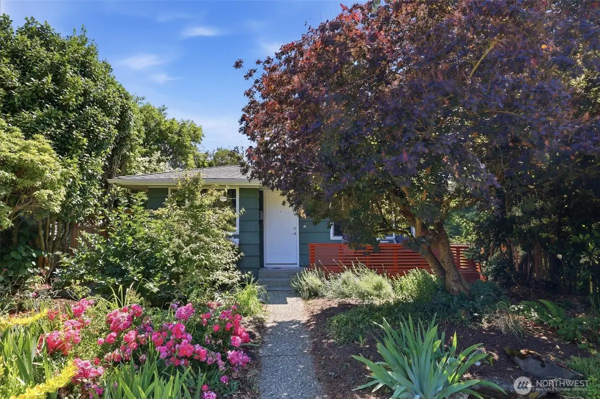 7752 17th Avenue Sw, Seattle, WA 98106 - #1
