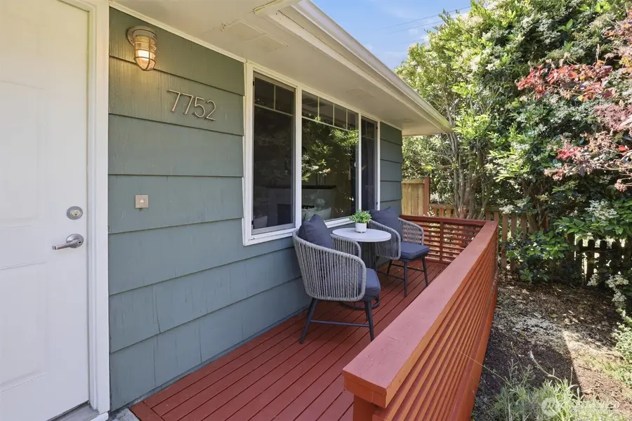 7752 17th Avenue Sw, Seattle, WA 98106 - #3