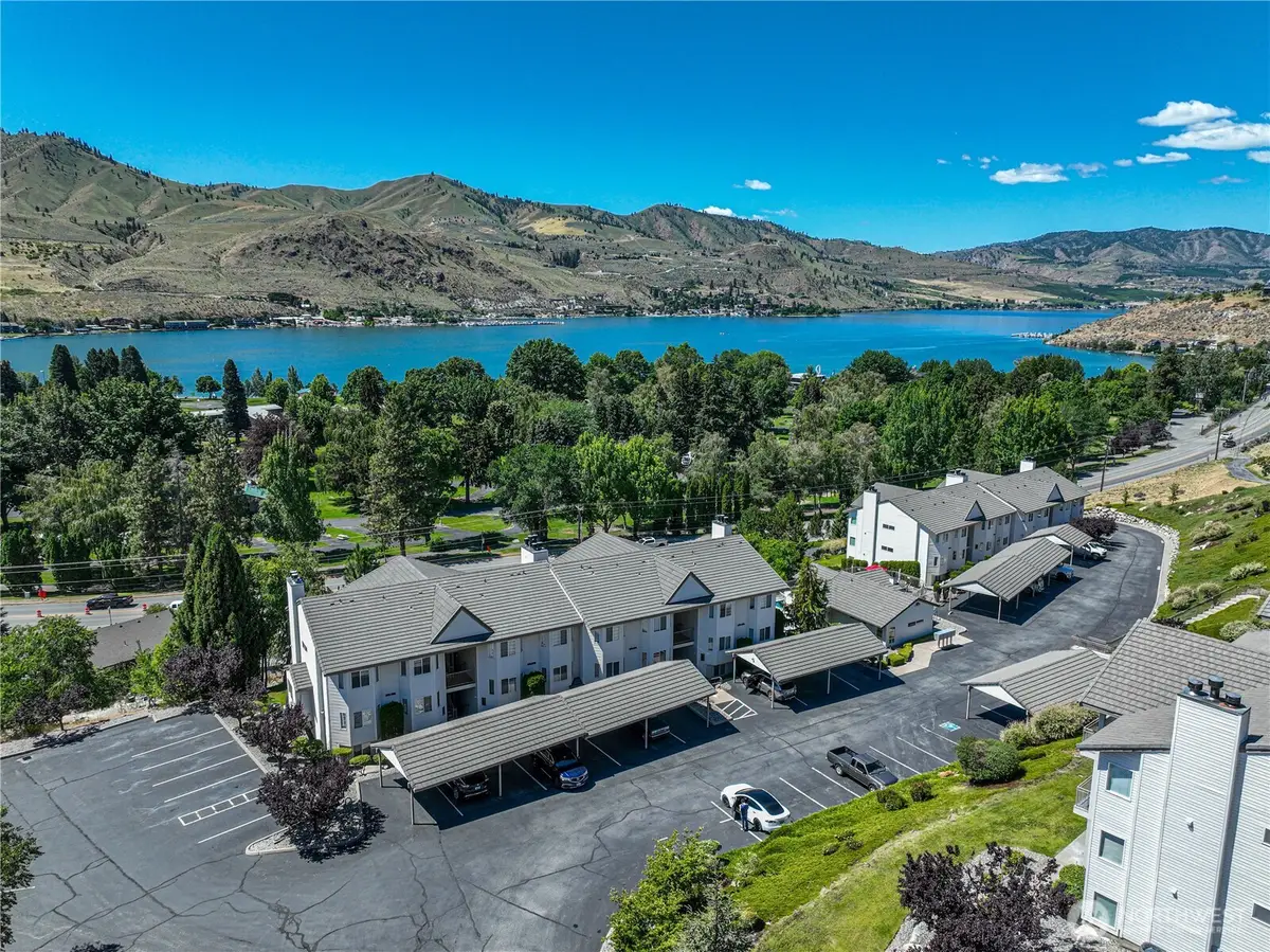 808 W Manson Highway #B202, Chelan, WA 98816 - #1