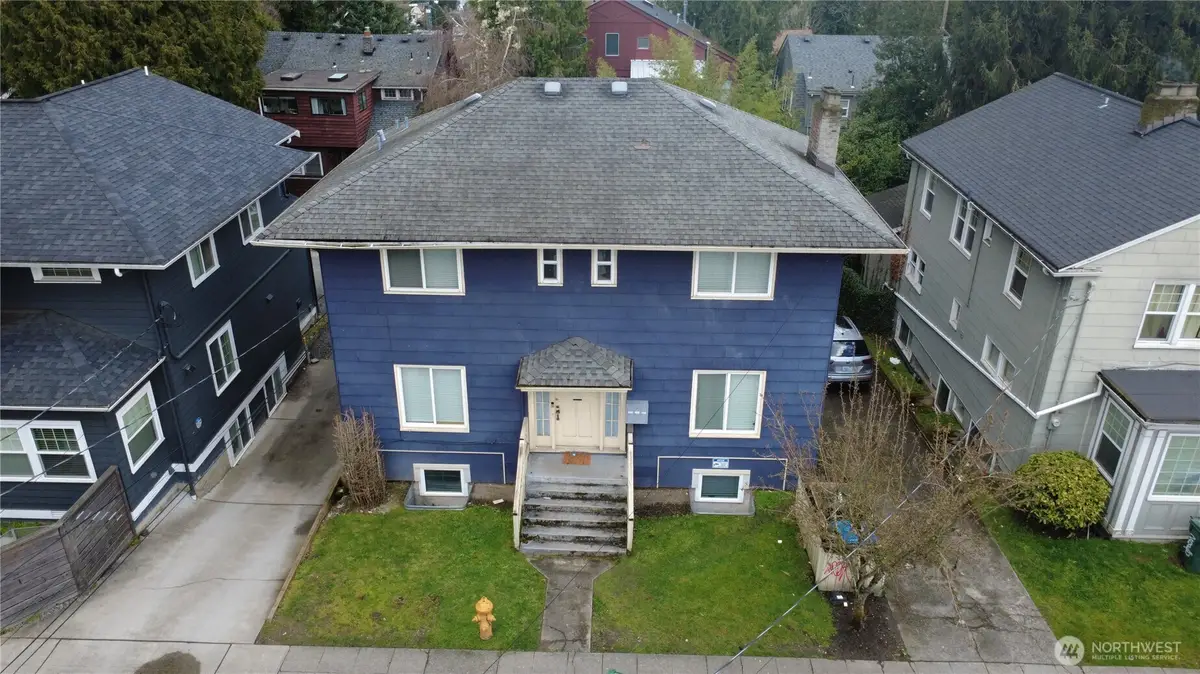 5026 20th Avenue Ne, Seattle, WA 98105 - #1