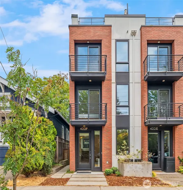 422 10th Avenue E #F, Seattle, WA 98102